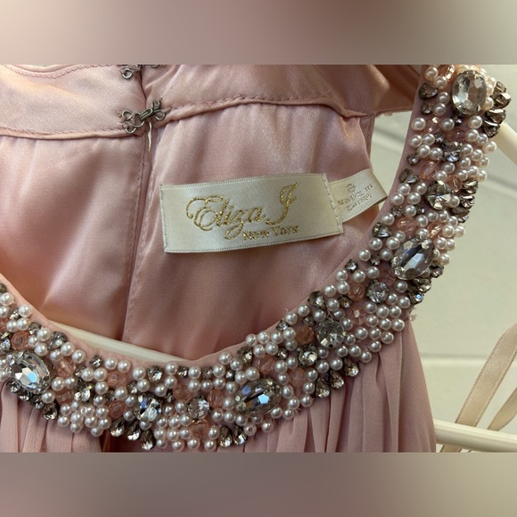 Eliza J, blush pink prom dress, size 8 - Picture 6 of 7